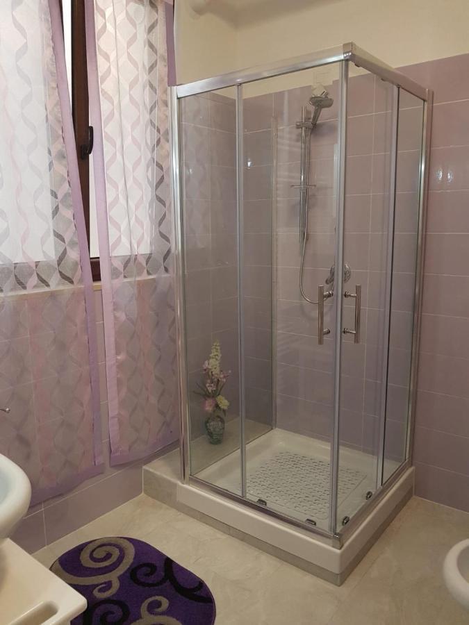 B&B La Casetta Di Lilly Amelia Luaran gambar