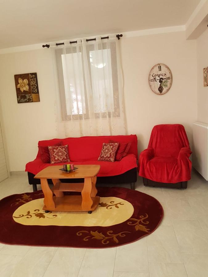 B&B La Casetta Di Lilly Amelia Luaran gambar